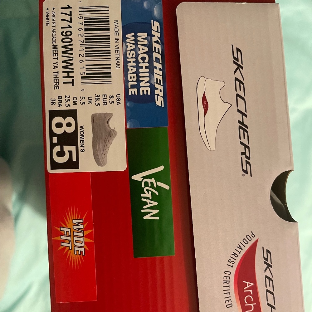 Skechers Arch Fit Arcade shoes Wide